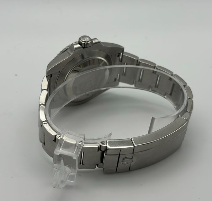 Rolex Submariner Hulk Image 3